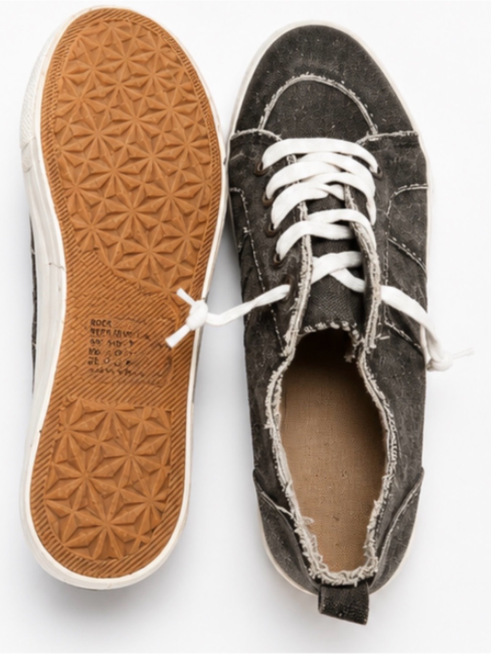 Casual Women's Distressed Canvas Lace-Up Sneakers - Black